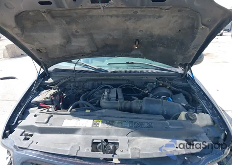 2001 Ford F-150 Xl/Xlt z USA, uszkodzony, nr VIN 1FTZX17211NB54334